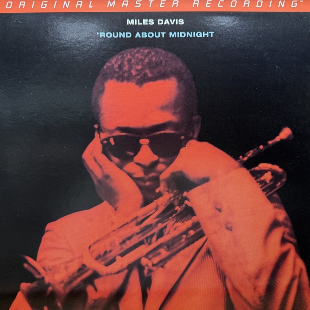 Miles Davis 〈'Round About Midnight〉 자켓