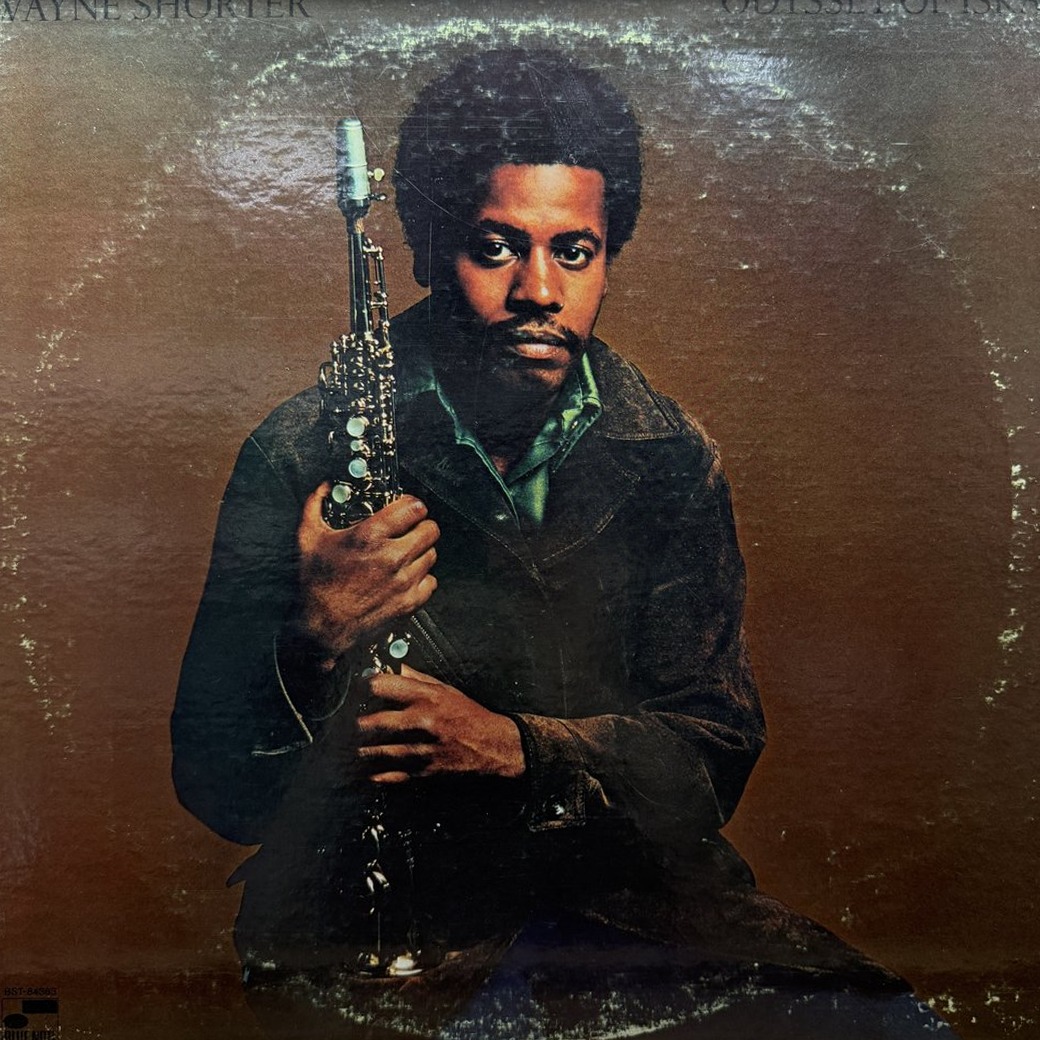 Wayne Shorter 〈Odyssey Of Iska〉 자켓