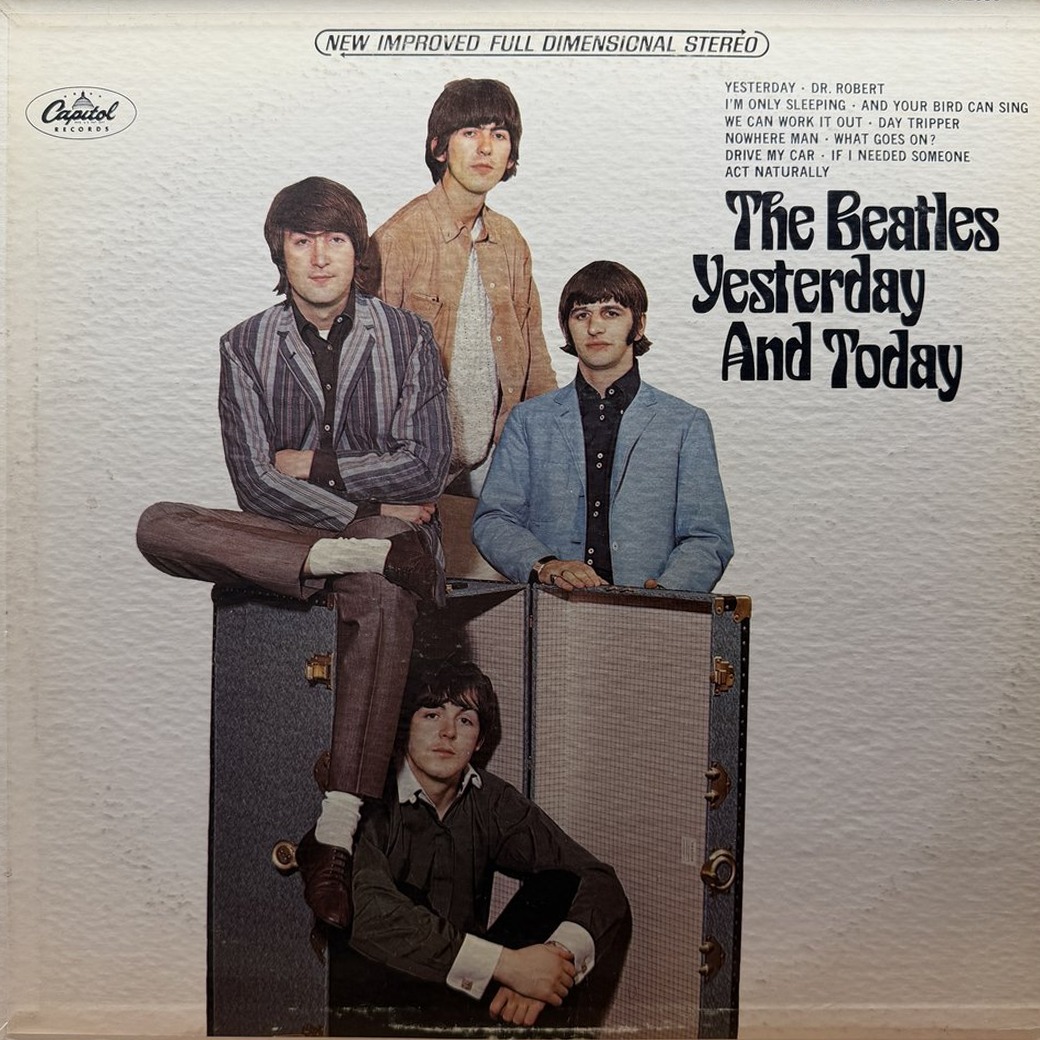 The Beatles 〈Yesterday And Today〉 자켓