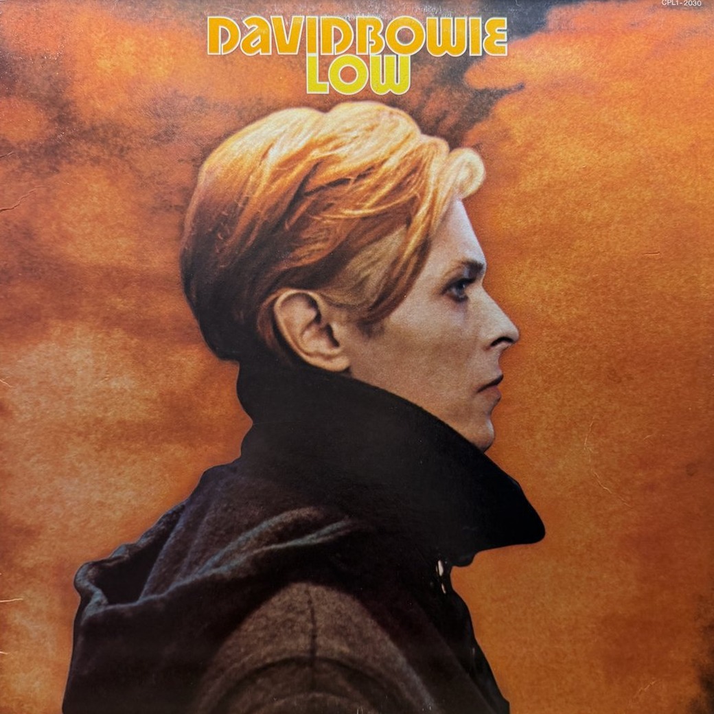 David Bowie 〈Low〉 자켓