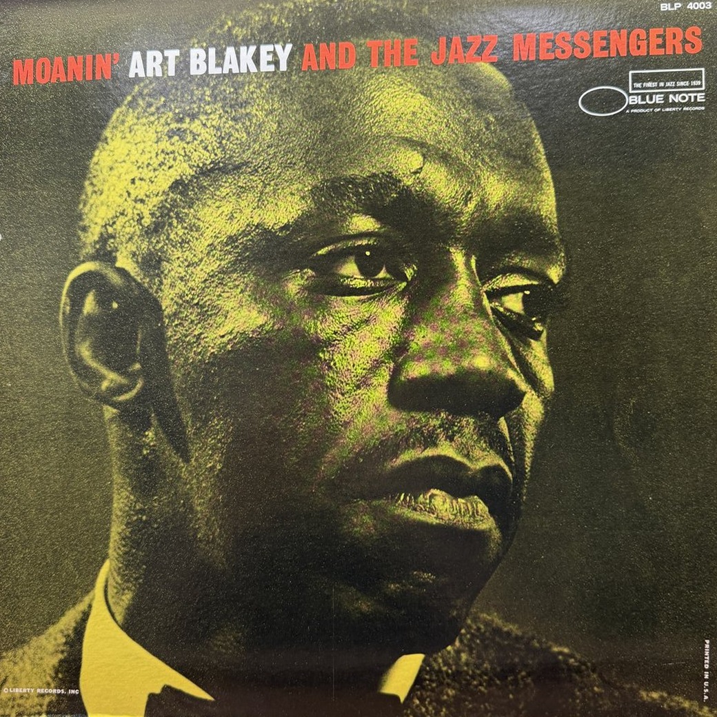 Art Blakey And The Jazz Messengers 〈Moanin'〉 자켓