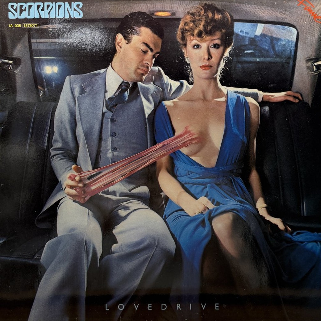 Scorpions 〈Lovedrive〉 자켓