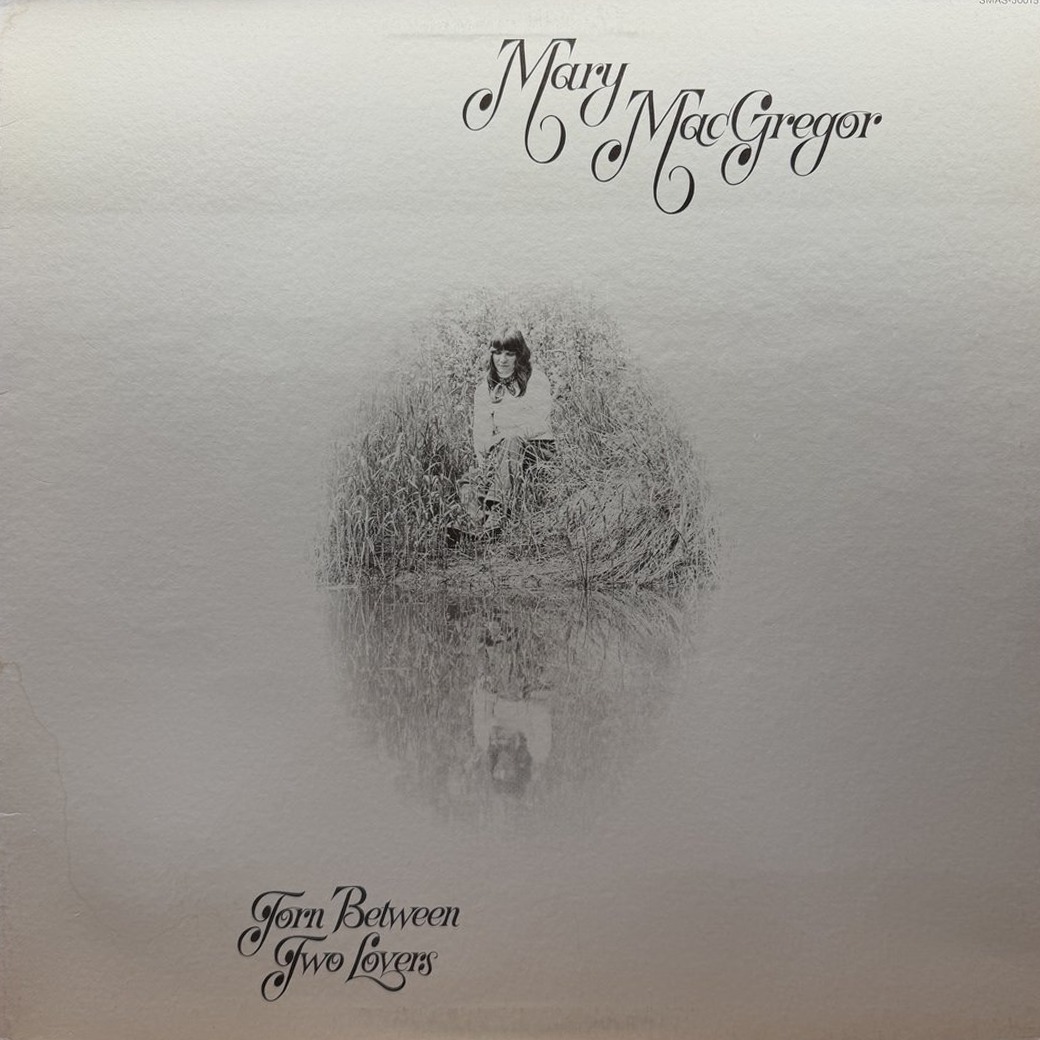 Mary MacGregor 〈Torn Between Two Lovers〉 자켓