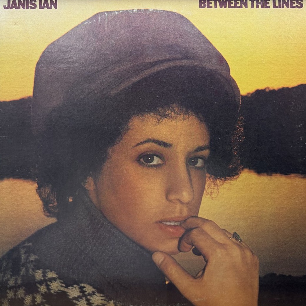 Janis Ian 〈Between The Lines〉 자켓