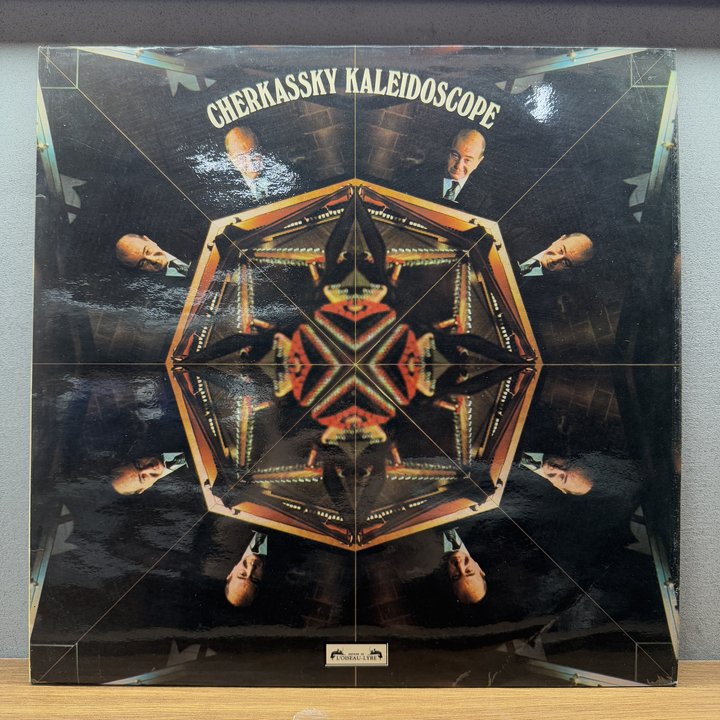 Cherkassy 〈Kaleidoscope〉 자켓