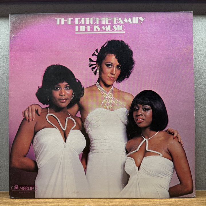 The Ritchie Family 〈Life Is Music〉 자켓