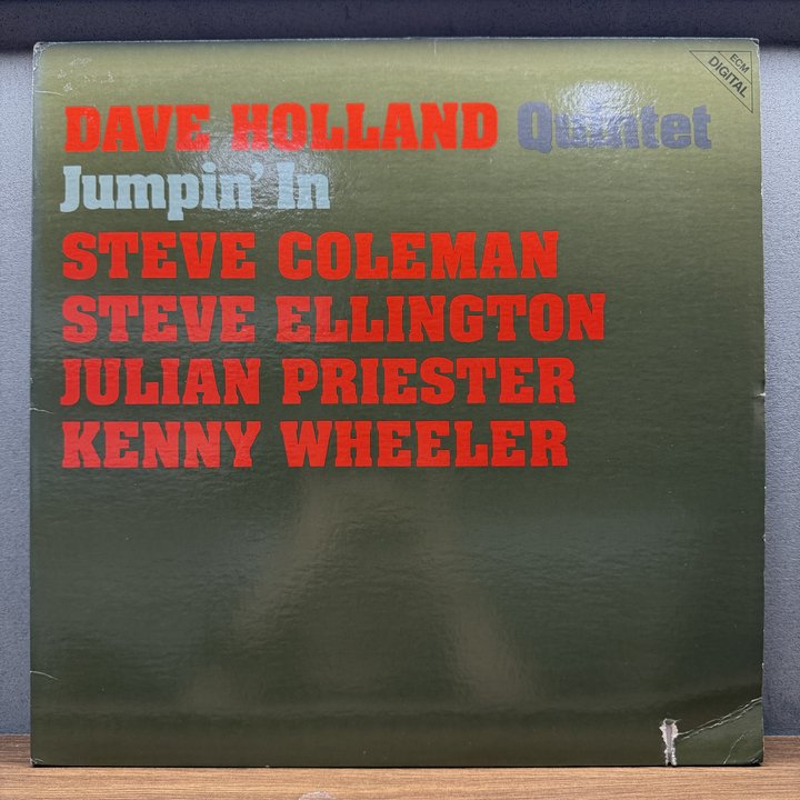Dave Holland Quintet 〈Jumpin' In〉 자켓